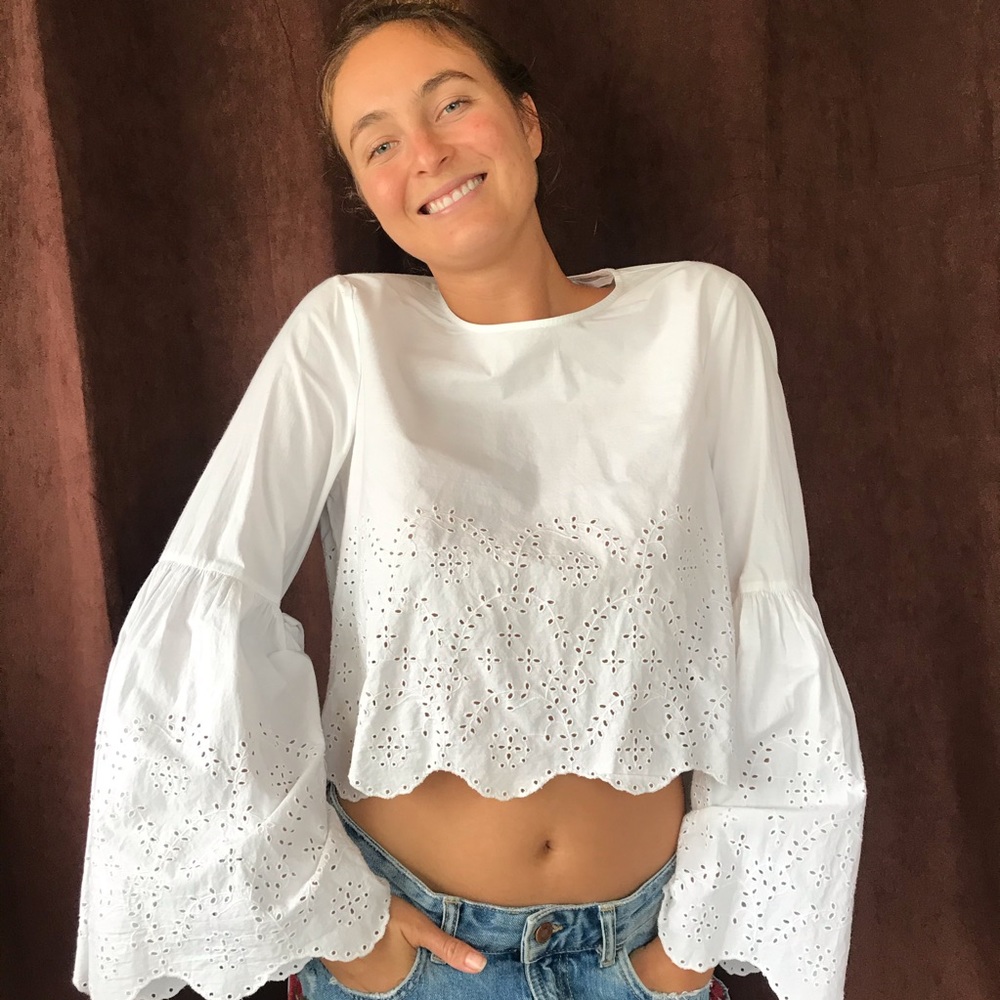 White flowey, flowery white top.